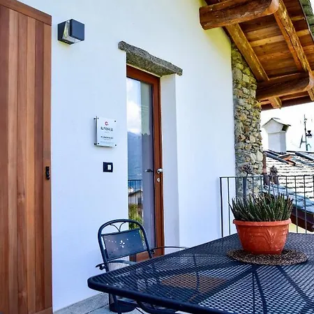 Il Fienile - Heritage In Molino Maufet Watermill - View Terrace * Colico